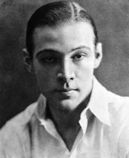 1920s Men's Fashion - Picture of Rudolph Valentino